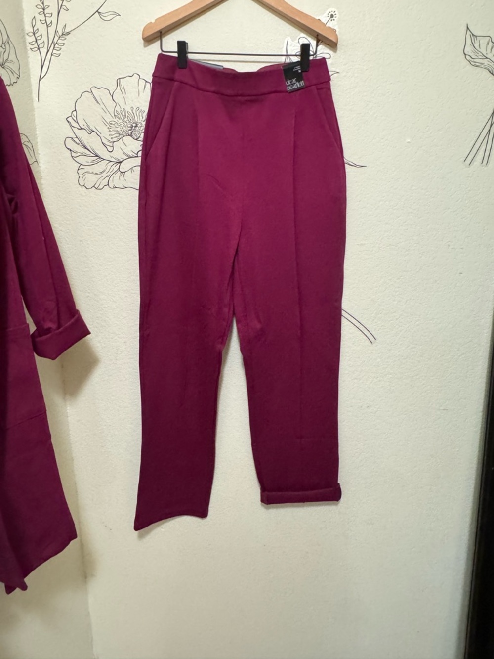 Scarlett Cropped High-Rise Tapered Pants in Burgundy